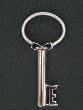 Vintage Avon Initial E Silver Tone Skeleton Key Keychain Pendant Key  MINT3"